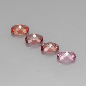 4.57カラットの天然マルチカラーマレーアン ガーネット（7.1×5.1 mm・クッションカット）