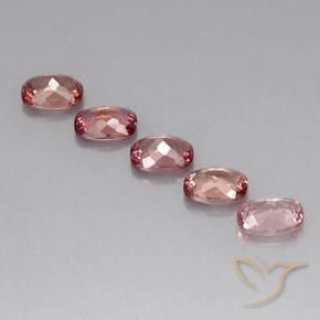 Shop natural 5.21ct オレンジピンク マレーシア産ガーネット gems, クッション, from タンザニア at GemSelect. In stock, global shipping!