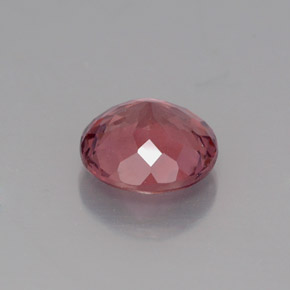 1.31カラットの天然ピンクがかったローズマレーアン ガーネット（6.55 mm・ラウンドカット）