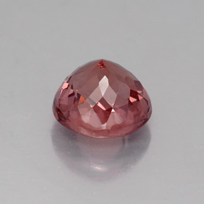 1.65カラットの天然ピンクがかったローズマレーアン ガーネット（6.58 mm・ラウンドカット）