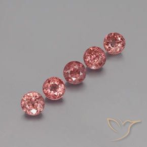 Shop natural 4.58ct ミディアムダークピンク マレーシア産ガーネット gems, ラウンド, from タンザニア at GemSelect. In stock, global shipping!