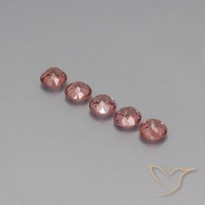 Shop natural 4.38ct ローズピンク マレーシア産ガーネット gems, ラウンド, from タンザニア at GemSelect. In stock, global shipping!