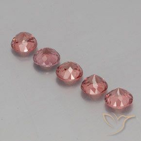 Shop natural 4.03ct ローズピンク マレーシア産ガーネット gems, ラウンド, from タンザニア at GemSelect. In stock, global shipping!