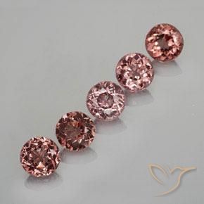 Shop natural 3.62ct 濃いレッドワイン マレーシア産ガーネット gems, ラウンド, from タンザニア at GemSelect. In stock, global shipping!