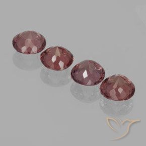 Shop natural 3.21ct ディープピンク マレーシア産ガーネット gems, ラウンド, from タンザニア at GemSelect. In stock, global shipping!