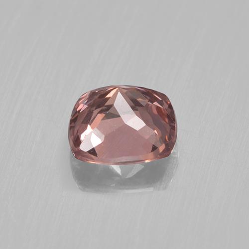 0.51カラットの天然ピンクがかったローズマレーアン ガーネット（4.5×4.5 mm・クッションカット）