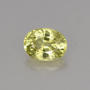 1.15カラットの天然黄色がかった緑マリガーネット（7×5.2 mm・オーバルカット）