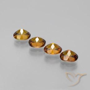Shop natural 4.00ct ウォームブラウン リトルガーネット gems, 楕円形, from マリ at GemSelect. In stock, global shipping!