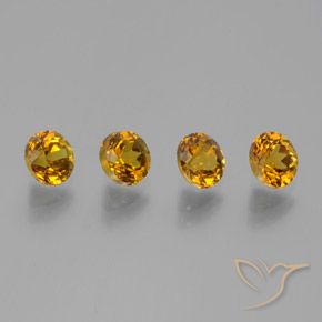 Shop natural 2.58ct ミディアムオレンジ リトルガーネット gems, ラウンド, from マリ at GemSelect. In stock, global shipping!