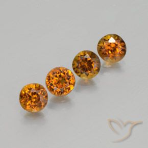 Shop natural 2.36ct ミディアムオレンジ リトルガーネット gems, ラウンド, from マリ at GemSelect. In stock, global shipping!