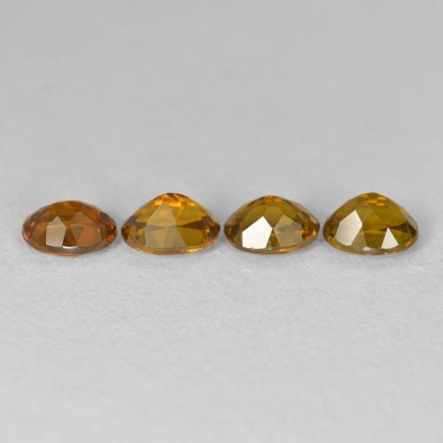 Shop natural 2.21ct アースゴールデン リトルガーネット gems, 楕円形, from マリ at GemSelect. In stock, global shipping!