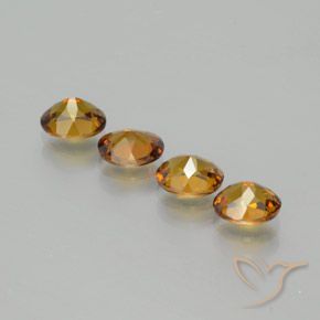 Shop natural 2.41ct キャラメルブラウン リトルガーネット gems, 楕円形, from マリ at GemSelect. In stock, global shipping!