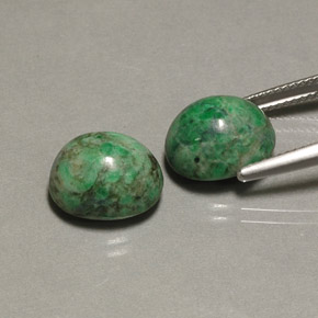 カラットの天然グリーンマウシットシット（12.1×10 mm・オーバルカット）