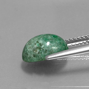 3.14カラットの天然グリーンマウシットシット（10.2×7.8 mm・オーバルカット）