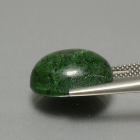 12.36カラットの天然グリーンマウシットシット（14.8×12.7 mm・オーバルカット）