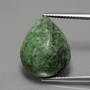 13.96カラットの天然グリーンマウシットシット（17.3×13.7 mm・洋梨の形）