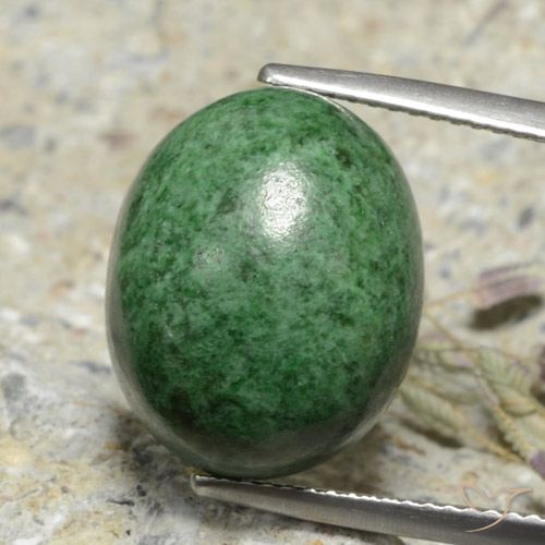 18.72ct 天然 薄いパイングリーン マウ・シット・シット, 楕円形, オペーク