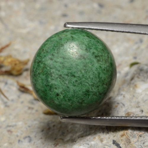 15.52ct 天然 薄いパイングリーン マウ・シット・シット, ラウンド, オペーク