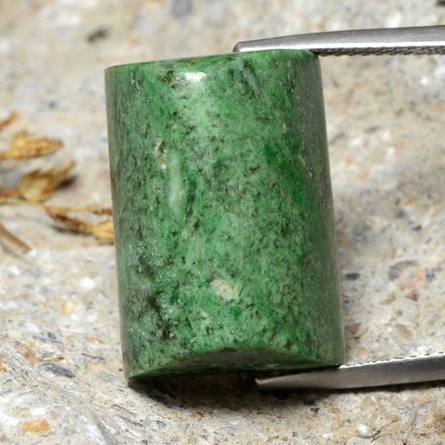 31.09ct 天然 ミディアムグリーン マウ・シット・シット, バゲット, オペーク