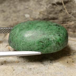 19.55カラットの天然ディープグリーンマウシットシット（20×13.1 mm・オーバルカット）