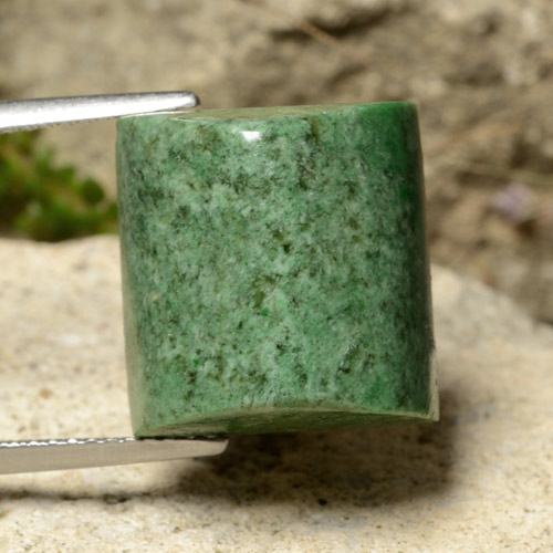 16.76カラットの天然パイングリーンマウシットシット、バゲット、オペーク