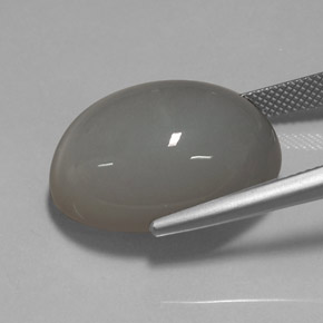 26.78カラットの天然スモークムーンストーン（22.1×16.1 mm・透明）