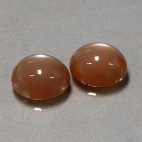 カラットの天然モカオレンジムーンストーン（10.1×8.2 mm・オーバルカット）