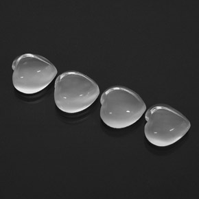 カラットの天然ホワイトムーンストーン（9.1×9.1 mm・透明）