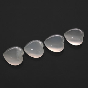 カラットの天然ホワイトムーンストーン（9.1×9.1 mm・透明）