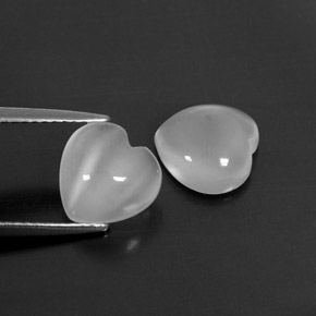 カラットの天然ホワイトムーンストーン（9.1×9.1 mm・透明）