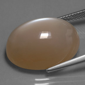 20.29カラットの天然オレンジクリームムーンストーン（20.1×15.1 mm・オーバルカット）