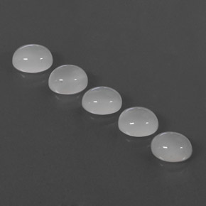 カラットの天然ホワイトムーンストーン（8.2×6.8 mm・透明）