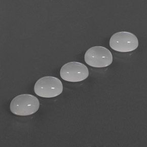 カラットの天然ホワイトムーンストーン（8.2×6.8 mm・透明）
