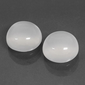 カラットの天然ホワイトムーンストーン（8.08 mm・透明）