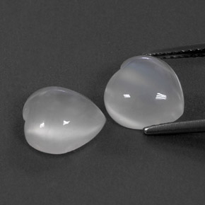 カラットの天然ホワイトムーンストーン（9.1×9.1 mm・透明）