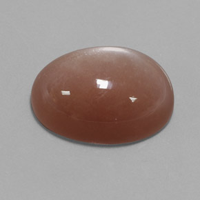 26.52カラットの天然ブラウンピーチムーンストーン（22.1×16 mm・オーバルカット）