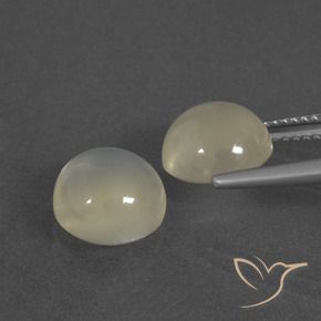 Shop natural 6.30ct ウォームホワイト ムーンストーン gems, ラウンド, from インド at GemSelect. In stock, global shipping!