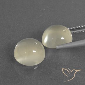 Shop natural 6.30ct ウォームホワイト ムーンストーン gems, ラウンド, from インド at GemSelect. In stock, global shipping!