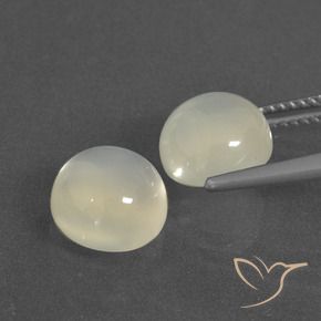 Shop natural 6.73ct ウォームホワイト ムーンストーン gems, ラウンド, from インド at GemSelect. In stock, global shipping!