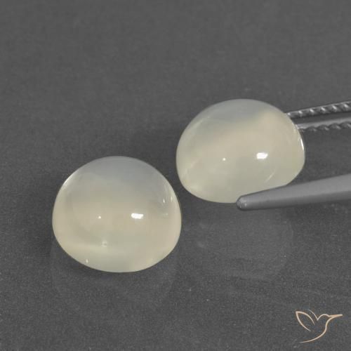 Shop natural 6.62ct ウォームホワイト ムーンストーン gems, ラウンド, from インド at GemSelect. In stock, global shipping!