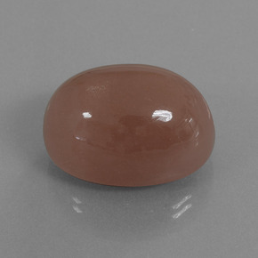 49.49カラットの天然赤みがかった茶ムーンストーン（25.1×18.1 mm・オーバルカット）