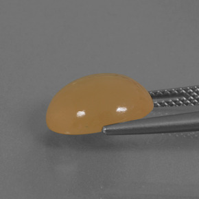 4.60カラットの天然ミディアム薄いオレンジムーンストーン、オーバルカット、半透明