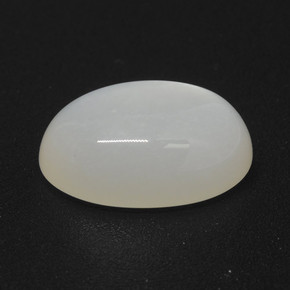 3.82カラットの天然半透明ホワイトムーンストーン（12×8.1 mm・オーバルカット）