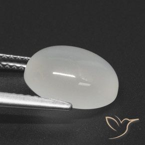 4.02カラットの天然半透明ホワイトムーンストーン（11.2×9 mm・オーバルカット）