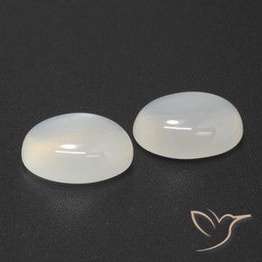Shop natural 4.85ct 半透明ホワイト ムーンストーン gems, 楕円形, from インド at GemSelect. In stock, global shipping!