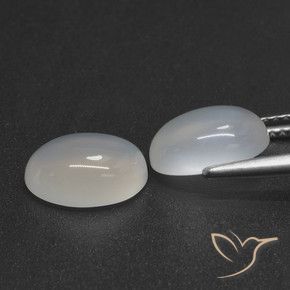Shop natural 4.79ct 半透明ホワイト ムーンストーン gems, 楕円形, from インド at GemSelect. In stock, global shipping!