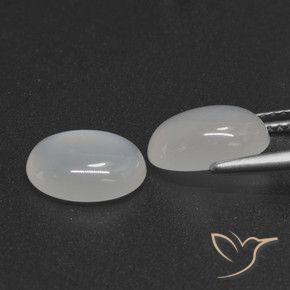 Shop natural 4.18ct 半透明ホワイト ムーンストーン gems, 楕円形, from インド at GemSelect. In stock, global shipping!