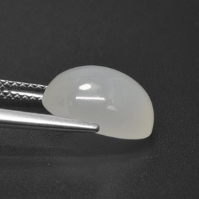 5.21カラットの天然クリームホワイトムーンストーン、オーバルカット、半透明