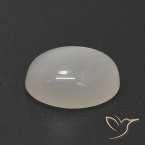 4.87カラットの天然クリームホワイトムーンストーン（12.1×10.2 mm・オーバルカット）