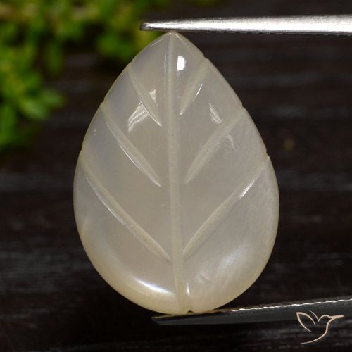 14.13ct 天然 薄いピーナッツブラウン ムーンストーン, ファンシー, 半透明